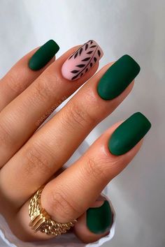 Dark Green Fall Nails Green Nail Designs, Heart Nail, Colorful Nails, Green Nail, Short Acrylic Nails Designs, Chic Nails, Short Acrylic Nails, Matte Nails, Best Acrylic Nails