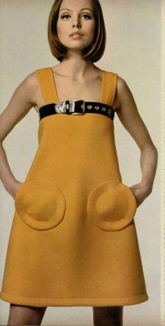 MOD dress by Pierre Cardin, 1968. 1960 Fashion, 1960's Fashion, 60s 70s Fashion, Fashion 1960s, Swinging Sixties, Look Retro, Sixties Fashion, Retro Mode, Vestidos Vintage