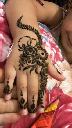 Simple Henna Design, Baby Mehndi Design, New Mehndi Design, New Mehndi, Khafif Mehndi Design, Henna Designs For Kids, Finger Henna Designs, Finger Henna, Latest Henna Designs