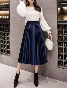 #fashion, #style, #outfitinspiration, #beauty Blue Skirt Outfit Ideas, Blue Pleated Skirt Outfit, Blue Skirt Outfit, Pleated Skirt Outfit Ideas, Pleated Skirt Fall, Blue Skirt Outfits, Rok Outfit, Tule Rok, Skirt Outfit Ideas