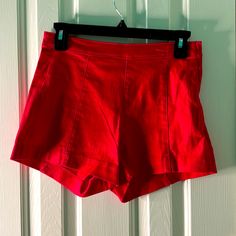 Red Shorts , Size 6,H&M , New With Tag . Olive Shorts, Womens Athletic Shorts, American Eagle Shorts, Black American, Plaid Shorts, Red Shorts, Light Wash Denim, Cut Off Shorts, Red Plaid