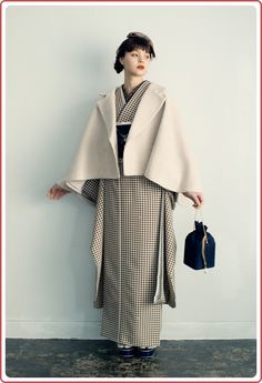 振袖 無地と小紋のシリーズ わたしの、ふりそで Vintage Archive Fashion, Modernized Kimono, Modern Kimono Fashion Outfits, Types Of Kimono, Modern Kimono Fashion, Japanese Kimono Fashion, Mode Harajuku