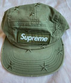 FW13 SUPREME Stars Camp Cap 100% authentic Supreme product 3 photos uploaded Material: 100% cotton Colourway: Olive Made in U.S.A Free Supreme sticker International shipping from London 🇬🇧 Vintage Supreme, Supreme Sticker, Cap Outfit, Camp Style, Cap Patterns, Vintage Cap, Green Hats, Fashion Help, Apparel Design