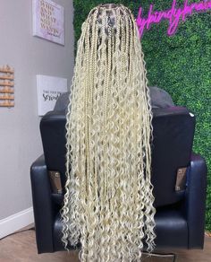 Blonde Braids Black Women With Curls, Platinum Blonde Box Braids, Dream Hairstyles, Blonde Box Braids, Big Box Braids, Braided Hairdo, Single Braids