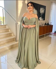 Prom Dress With Shawl, Plus Size Gala Dress, Plus Wedding Dresses, Dress Code Wedding, Simple Prom Dress, Dress Party Night, Dress With Shawl, Women Dresses Classy, Evening Dresses Plus Size