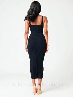 Our Black Classy Knit Pencil Dress is the ultimate blend of sophistication and comfort. This bodycon dress is designed for you who loves to feel both chic, classy, and confident. Featuring a flattering scoop neckline and sleeveless design, this dress provides a classy yet sexy look that’s perfect for various occasions, whether you're heading to the office, running errands, or attending a party. Its timeless design and superior quality make it a must-have addition to your wardrobe, ensuring you a Classy Jumpsuit, Feminine Wardrobe, Classy Shoes, Knitted Bodycon Dress, Knit Midi Dress, Pencil Dress, Black Knit, How To Look Classy, Elegant Dress