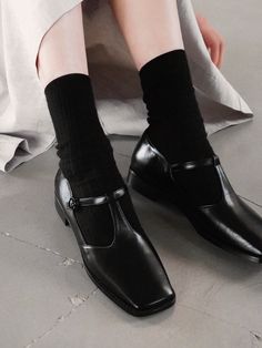 Editor's NotesRACHEL COX' shoes are unique and perfect for everyday wear.- Light-weighted- Eye-catching almond toe line- Set on a stacked heel for the point- Easy slip-on design - Chunky platform heels- Feminine and minimal styleMeasurements(in.)- Size: KR 225MM (US 5.5) ~ KR 250MM (US 8)- Heel Height: 0.8in.*Fits true to sizeComposition & Care- Leather(cowhide)- Lining: synthetic leather- Outsole: rubber- Avoid direct heat and moisture- Professional cleaning is recommendedDes Spring Court Shoes With Rubber Sole And Square Toe, Formal Pointed Toe Mary Janes For Fall, Formal Fall Mary Janes With Pointed Toe, Classic Pointed Toe Mary Janes For Fall, Fall Mary Janes With Pointed Toe, Medium Width, Formal Fall Mary Janes With Flat Heel, Mary Janes For Workwear In Medium Width For Fall, Fall Workwear Mary Janes In Medium Width, Fall Workwear Mary Janes Medium Width