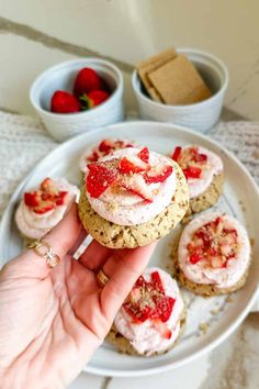 Almond flour cookie topped with a dairy free strawberry buttercream frosting, fresh strawberries and graham crackers Strawberry Cookies Recipe, Eid Cookies, Gluten Free Strawberry Shortcake, Strawberry Shortcake Cookies, Clean Desserts, Frosty Recipe, Cookies To Make, Dessert Cookies