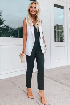 Summer Work Outfits Curvy, Edgy Work Outfits, Fashionable Work Outfits, Work Outfits Women Professional, Simple Work Outfits, Vest Outfits For Women, Trendy Work Outfit, Work Outfit Office, Work Outfits Women Summer