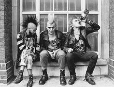 punk rock is freedom on Instagram: “• • •…” British Punk Fashion, Punks 70s, Punk Guys, Queer Punk, Punk Subculture, 70s Punk