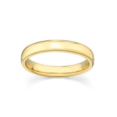 This Classic Men's Wedding Band is available in 14k yellow gold, rose gold, and white gold. A take on a classic men's wedding band, this ring offers a comfortable fit and a timeless look for the modern groom. Marrow Fine, Alt Wedding, Modern Groom, Comfort Fit Wedding Band, Classic Wedding Rings, Wedding Vibes, Jewelry Fashion Trends, Wedding Ring Designs, Mens Band