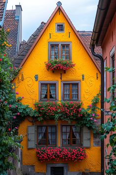 Chic suite with panoramic views Puzzle Ideas, Rothenburg Ob Der Tauber, Architecture Drawing Art, Paris Cafe, Germany And Italy, Cottage Living, The Boutique, Phone Wallpaper Images, Boutique Hotels