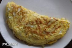 Cabbage/Onion Omelet | Dr.Berg Blog Breakfast Cabbage, Keto Egg Breakfast, Low Carb Wine, Dr Berg Recipes, Grapes Candy, Keto Dr Berg, Healthy Omelet, Basic Meals, Egg Breakfast Recipes