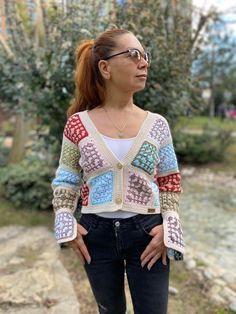 High Quality coton acrylic yarn Crochet cropped cardigan size oversize for SML Granny Square Pullover, Crochet Crop Sweater, Granny Square Cardigan, Square Cardigan, Crop Pullover, Cardigan Crochet, Crochet Coat, Crochet Crop, Crochet Jacket