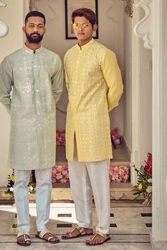 Shop for Nitesh Singh Chauhan Cotton Silk Blend Yellow Embroidered Kurta Set for Men Online at Aza Fashions Indian Wedding Clothes For Men, Wedding Kurta For Men, Kurta Pajama Men, Mehendi Outfit, Haldi Outfits, Wedding Dresses Men Indian, Haldi Outfit, Gents Kurta Design, Mens Smart Casual Outfits