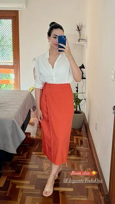 Cocktail Skirts, Diy Fashion Scarf, Casual Work Outfits Women, Look Office, Modesty Outfits, Cute Modest Outfits, Mommy Style, Summer Work Outfits