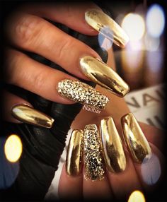 Nails Wallpaper Instagram Highlight, Nails Wallpaper Instagram, Gold Chrome Nails Designs, Gold Metallic Nails, Crom Nails, Silver And Gold Nails, Copper Nails Designs, Nails Wallpaper, Lux Nails