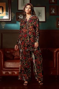 Shop for Priyanka Jain Black Velvet Printed Shirt And Flared Trousers Set for Women Online at Aza Fashions Velvet Printed Suits, Velvet Printed Suit Design, Printed Velvet Suit Design, Velvet Coord Sets, Black Velvet Shirt, Indoor Shoot, Velvet Suit Design, Coord Sets, Inexpensive Clothes