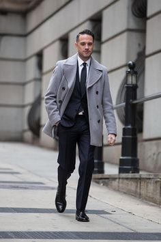 Men's Fashion, Fitness, Grooming, Gadgets and Guy Stuff | TheStylishMan.com Mens Fashion Suits Formal, Mens Fashion Suits Casual, Mens Fashion Ideas, Mens Fashion Work, Mens Fashion Sweaters, Preppy Mens Fashion, Mens Fashion Casual Winter, Mens Fashion Business, Formal Mens Fashion