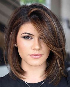 51 Sharpest Straight Lob Haircut Ideas for That Ultra Sleek Look Medium Brunette Hair, Medium Brown Hair, Medium Layered Hair, Medium Length Hair With Layers, Bob Haircut With Bangs, Long Bob Haircuts, Natural Wavy Hair, Hair Color For Women, Shoulder Length Hair Cuts