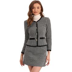 Modern and elegant, this suit set style with plaid tweed fabric. This chic outfit set designed with collarless, contrast panel, and long sleeves, adds a touch of elegance to your wardrobe. You can pair it with high heels for a vintage and fashionable look. Suitable for autumn/winter and many occasions, such as casual, office, work, business, meeting, dating, party, and weekend gatherings. Law Outfits, Tweed Fashion, English Project, Teacher Fashion, Tweed Set, Short Blazer, Work Fits, Tweed Shorts, Cropped Blazer Jacket