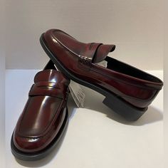 Zara Leather Burgundy Loafers Size 9. New With Tag. No Box. Classic Burgundy Loafers For Office, Burgundy Leather Sole Loafers For Workwear, Burgundy Slip-on Loafers For Business, Burgundy Formal Loafers With Flat Heel, Burgundy Slip-on Formal Loafers, Burgundy Slip-on Loafers For Formal Occasions, Classic Burgundy Almond Toe Loafers, Classic Burgundy Loafers With Round Toe, Burgundy Slip-on Office Loafers