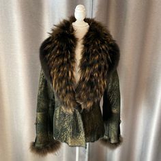 Preowned, Very New Condition. Stored W/Cover. Beautiful Shearling Jacket, Genuine Fur Collar. Pictures Provided For Details. Black & Gold. Sleeves Have Buckle Detail. Sleeves Can Be Folded To Become Shorter Based On Arm Length. Stunning Unique 1 Of A Kind Piece To Add To Your Collection& Keep You Warm This Winter. Size 42 European (6-8) No Other Tags Inside Jacket. Was Purchased At Roberto Cavalli In France, But All Tags Were Removed. Thank You. Please Ask All Questions Before Buying. Luxury Fitted Outerwear With Faux Fur Lining, Fitted Designer Fur Coat With Faux Fur Trim, Designer Fitted Fur Coat With Faux Fur Trim, Luxury Fitted Fur Coat For Fall, Designer Fur Coat For Fall Formal Events, Designer Fitted Fur Coat For Fall, Designer Fitted Fur Coat For Winter, Designer Fitted Outerwear With Faux Fur Lining, Designer Fitted Outerwear With Faux Fur Trim