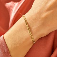 cuban link bracelet hollow Gold Cuban Chain, Cuban Chain Bracelet, Dainty Gold Bracelet, Gold Chain Bracelet, Solid Gold Bracelet, Luxury Jewelry Brands, Link Chain Bracelet, Bracelet Dainty, Solid Gold Chains