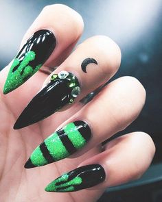 Halloween Witch Nails, Witch Nail Art, Halloween Nail Art Easy, Halloween Nails Easy, Cute Halloween Nails