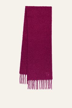 - long- Wide- Fringed bottom- Iconic logo embroidered in the corner of the knitted scarf- Can be worn multiple ways- Unique size- Soft alpaca material- Made in Italy Alpaca Fabric, In The Corner, Fringe Scarf, Iconic Logo, Jumper Shirt, Scarf Jewelry, Clothes Collection, Cardigan Jacket, Trouser Jeans