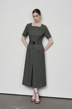 Chic A-line Midi Dress With Structured Boning, A-line Midi Dress With Box Pleat For Office, Formal H-line Midi Dress With Fitted Bodice, Square Neck Dresses For Work, Formal Midi H-line Dress With Fitted Bodice, Chic Semi-formal Midi Dress With Box Pleat, Classic H-line Midi Dress For Work, Elegant Midi Dress With Box Pleat For Office, Classic H-line Formal Dresses