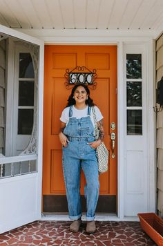 Aurelia Ugarte, Plus Size Overalls Outfit, Plus Size Mom Outfits, Plus Size Boho Fashion, A Week Of Outfits, Week Of Outfits, Taco Restaurant, Teacher Fits, Mom Of Three