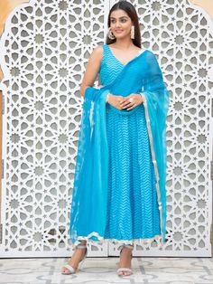 Set of 2 consists of kalidaar and dupatta. Painting you in the colors of the festive season with this shaded blue lehriya kalidaar Kurta: A stunning hand-printed lehriya kalidaar is mesmerising shades of blue with delicate gota detailing Dupatta: A blue ombre shaded kota doria dupatta with gota lappa work Fit: Fitted at bust. Flared up to ankle Wash Care Instructions: Dry Clean Only Note: Bottom not included Available in other colors The product will be shipped within 25-30 days of the order pla Chudhidhar Pattern, Leheriya Anarkali, Kalidaar Kurta, Marori Work, Diwali Dress, Dupatta Painting, Kurta With Dupatta, Anarkali With Dupatta, Blue Anarkali