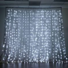 18FT x 9FT | 600 Sequential Cool White LED Lights With White Organza BIG Photography Curtain Backdrop Christmas Light Decorations, Cool Led Lights, Photobooth Wedding, Led Window, White Christmas Lights, Curtain Backdrop, Led Curtain, Curtain Backdrops, Curtain String Lights