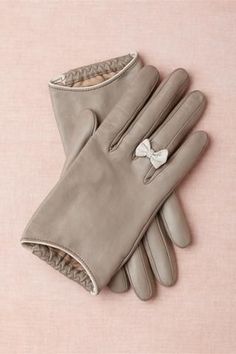 Bhldn Accessories, Snowboarding Girl, Girlie Gifts, Boots Football, Alana Blanchard, Shoes Trends, Girls Football, Skateboard Girl, Wedding Gloves