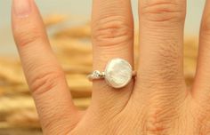 Pearl Jewelry Ring, Silver Pearl Ring, Freshwater Pearl Ring, Zierlicher Ring, Personalized Gifts For Mom, Jewelry Statement, Ring Dainty, Emerald Jewelry, Dainty Ring