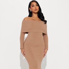 Never Worn. Bodycon Midi Dress For Brunch, Winter Bodycon Dress For Brunch, Winter Brunch Bodycon Dress, Fall Bodycon Dress For Brunch, Bodycon Dress For Fall Brunch, Off-shoulder Bodycon Midi Dress For Brunch, Beige Bodycon Midi Dress, Off-shoulder Midi Dress For Brunch In Fall, Fall Off-shoulder Midi Dress For Day Out