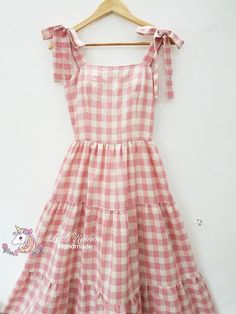 Pink Checkered Dress, Desi Fashion Casual, Checkered Dress, Diy Sewing Clothes, Modest Fashion Outfits, Dress Styles, Sewing Clothes, Fashion Sewing, Sewing Dresses