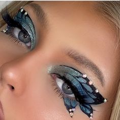 Mekap Mata, Butterfly Makeup, Indie Makeup, Rave Makeup, Smink Inspiration, Makijaż Smokey Eye, Eye Makeup Designs, Dope Makeup, Edgy Makeup