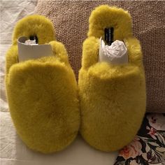 Brand New Yellow Sz Small Lois Fur Slippers Trendy Soft Slippers For Spring, Faux Fur Slides, Black Slippers, Fur Slippers, Brown Leopard, Fur Slides, Slippers, Brand New, Yellow