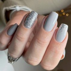 Grey Gel Nails, Sparkly Nail Designs, Sns Nails, Pantone Color Of The Year, Nail Style, Sparkly Nails, Homecoming Nails, New Year's Nails