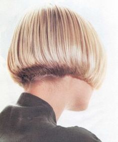 Shaggy Bob Haircut, Shaved Nape, Lob Haircut, Bob Hair, Short Blonde, Cut My Hair, Face Hair, Short Bob Hairstyles