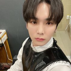 SHINee on Twitter: "🪩✨ #KEY #키 #SHINee #샤이니 #KCON #KCON2022Premiere… " Shinee Icons, Shinee Ring Ding Dong, Key Instagram, Ring Ding Dong, Key Icon, Shinee Debut, Key Shinee, Miss U So Much, Shinee Key