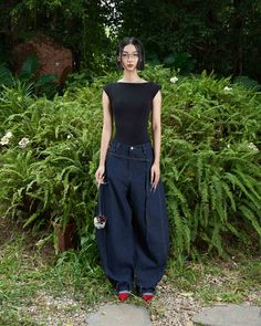 Sabrina Top, Pumpkin Pants, Everyday Clothes, Small Belt, Japanese Denim, Current Styles, Denim Outfit, Indigo Blue, Look Cool