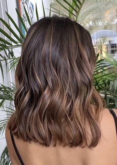 10 Major Winter Hair Colors, Winter Hair Colors, Brown Hair Looks, Brown Hair Inspo, Brunette Hair With Highlights, Brunette Balayage Hair, Brown Hair Balayage, Balayage Brunette, Winter Hair