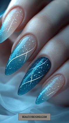 Winter Nails Blue Almond, April Birthday Nails Ideas, Light Blue Sparkling Nails, White To Light Blue Ombre Nails, Sparkly Winter Nails Almond, Chrome Winter Nails 2024, Blue Art Nails, Snow Sparkle Nails, January Inspired Nails