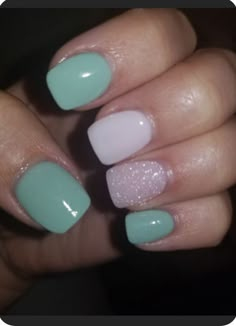 Simple Dipped Nail Ideas, Cute Nail Dip Ideas, Fun Cruise Nails, Nails Dip Designs, Turquoise Nails With Glitter, Nail Ideas Disney, Dip Nail Ideas, Nails Fancy, Aqua Nails