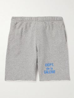 Gallery Dept. believes in celebrating imperfection. These fleece-back cotton-jersey shorts, for instance, have hems that are sliced to resemble cut-off sweats. They're finished with a French version of the brand's moniker Sweat Shorts Men, Gallery Dept, Shorts For Men, Sweat Shorts, Drawstring Shorts, Mr Porter, Jersey Shorts, Mens Shorts, Fashion News