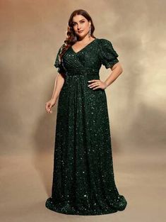 Plus Size Women's V-Neck Patchwork Tassel Sleeve Sequin Bodycon Maxi Dress | SHEIN USA Green Short Sleeve Party Gown, Green Sequined Short Sleeve Dress, Casual Wedding Dresses, Sequins Prom Dress, Winter Bridesmaids, Sequin Formal Dress, Sequin Prom Dress, Boho Bridesmaid, Crochet Maxi Dress