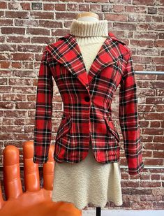 70s Red Plaid Blazer - Etsy Retro Notch Lapel Blazer For Fall, Retro Fall Blazer With Pockets, Fitted Plaid Outerwear With Buttons, Retro Winter Blazer With Lapel Collar, Retro Fitted Blazer For Fall, Fitted Retro Blazer For Fall, Fitted Plaid Blazer For Fall, Retro Plaid Outerwear For Work, Retro Plaid Blazer For Formal Occasions